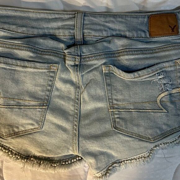 American Eagle Jean Shorts Size 4 Shortie - Picture 2 of 10